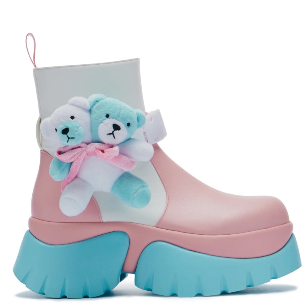 Melanie Martinez x KOI Crybaby platform